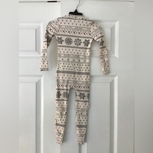 SKIMS Logo Pointelle Henley Onesie - Picture 8 of 16